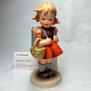 Hummel School Girl